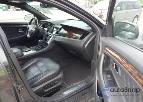 2017 Ford Taurus Limited z USA, uszkodzony, nr VIN 1FAHP2J87HG115637